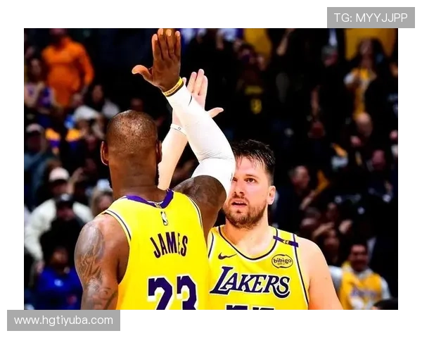 湖人迎关键连胜詹姆斯状态火热球队士气持续高涨